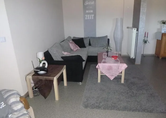 Apartament Brigitte Karst *